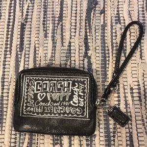 Coach poppy wristlet